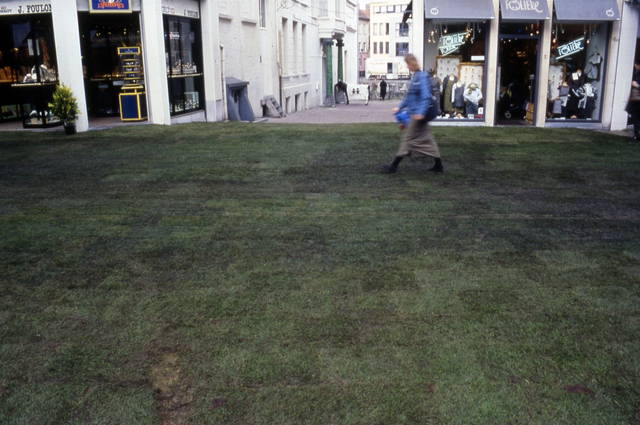 Succession, 1998 - SMAK Stedelijk Museum voor Actuele Kunst, Gent, Belgium – 1998 - Photo: Olafur Eliasson