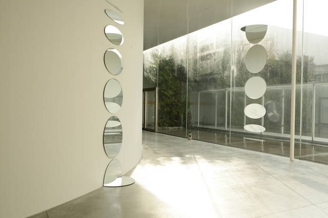 Rotating circle and the space in-between (facing west), 2009 - 21st Century Museum of Contemporary Art, Kanazawa, Japan – 2009 - Photo: Studio Olafur Eliasson