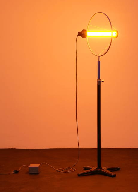Monofrequency lamp, 2004 - neugerriemschneider, Berlin – 2004 - Photo: Jens Ziehe