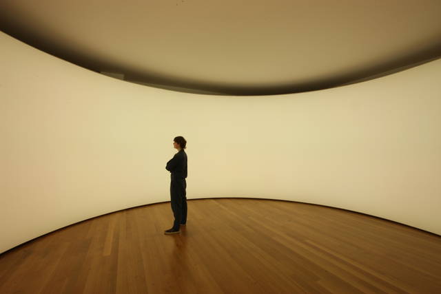 360° room for all colours, 2002 - The Museum of Modern Art, New York – 2002 - Photo: Studio Olafur Eliasson