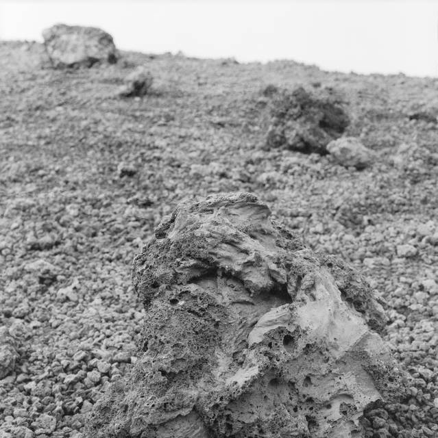 The body as brain - Lava floor: Projekt Sammlung (5) - Kunsthaus Zug, Switzerland – 2007 - Photo: Florian Holzherr