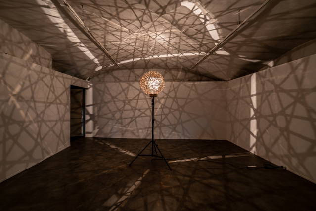 Fivefold dodecahedron lamp, 2006 - Fondazione Palazzo Strozzi, Florence – 2022 - Photo: Ela Bialkowska, OKNO Studio. Courtesy Fondazione Palazzo Strozzi, Florence