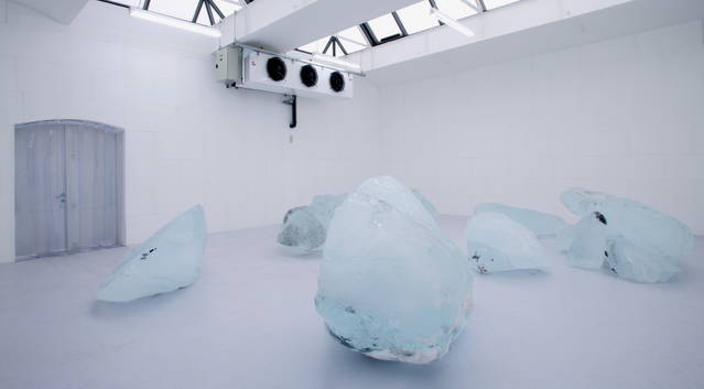 Installation view - neugerriemschneider, Berlin – 2006 - Photo: Jens Ziehe