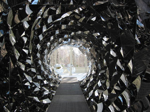 Installation view - Palacio de Cristal, Parque del Retiro, Museo Nacional Centro de Arte Reina Sofia, Madrid – 2003 - Photo: Olafur Eliasson