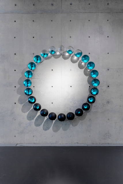 Sky gaze circle