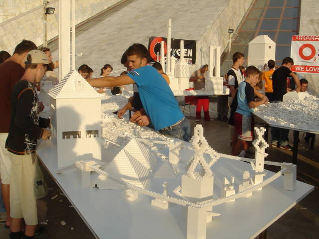 The collectivity project, 2005 - 3rd Tirana Biennale, Albania – 2005 - Photo: Olafur Eliasson