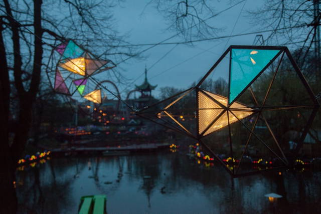 Little Sun Light Swarm, 2017 - Tivoli Gardens, Copenhagen – 2017 - Photo: Tivoli / Mathias Fjeldborg