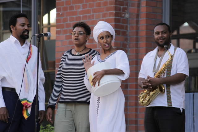 Grey Sheep with Mihret Kebede, Abebaw Melaku, Jorga Mesfin, Misrak Terefe & Eric Ellingsen - Studio Olafur Eliasson, Berlin – 2014 - Photo: María del Pilar García Ayensa / Studio Olafur Eliasson