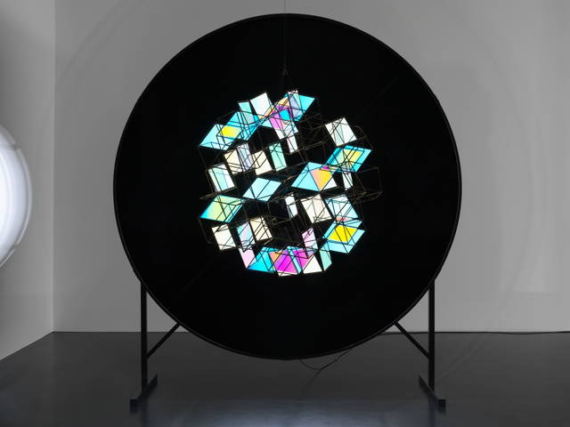 Uncertainty lens, 2025 - neugerriemschneider, Berlin – 2025 - Photo: Jens Ziehe
