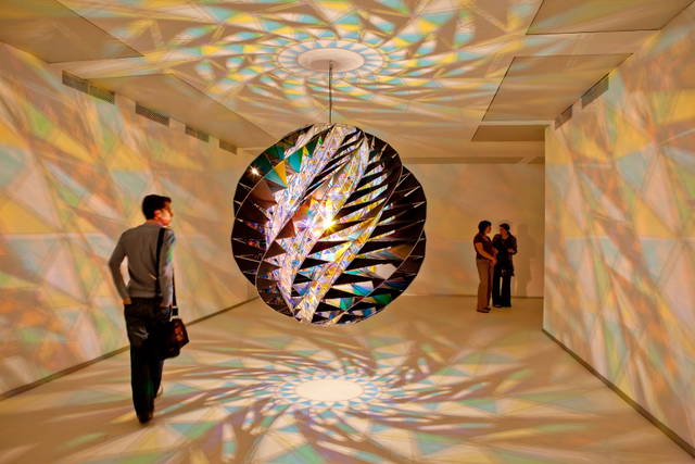 Lamp for urban movement, 2011 - Pinchuk Art Centre, Kyiv – 2011 - Photo: Dmitry Baranov