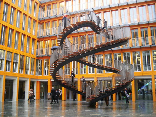 Umschreibung, 2004 - KPMG Deutsche Treuhand-Gesellschaft, Munich – 2004 - Photo: Studio Olafur Eliasson