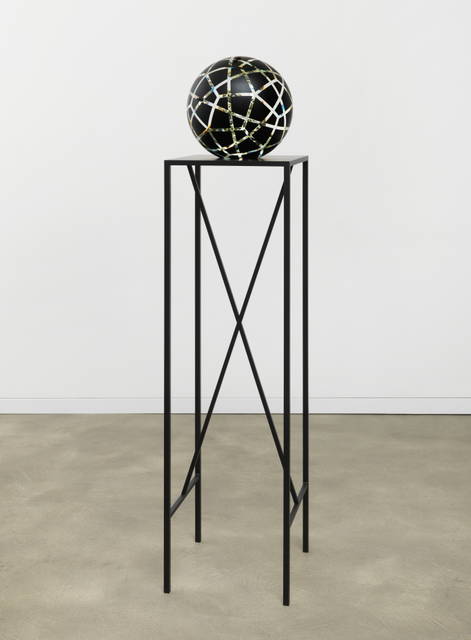 Geometric lines for horizons