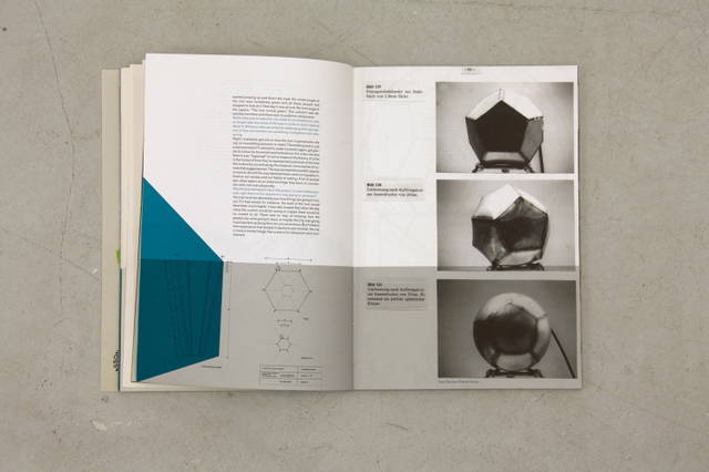 Spread from Chaque matin je me sens différent, chaque soir je me sens le même, edited by Angeline Scherf, Paris 2002
