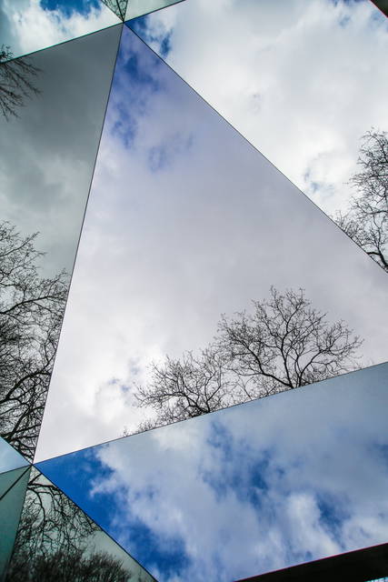 Den trekantede Himmel - KUNSTEN Museum of Modern Art Aalborg, Denmark – 2013 - Photo: Nils Fabæk