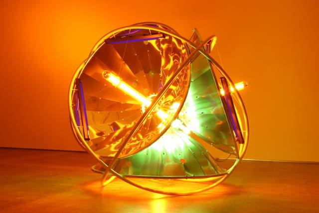 Quadruple suncooker lamp, 2006 - Gallery Koyanagi, Tokyo – 2006 - Photo: Nao Tsuda