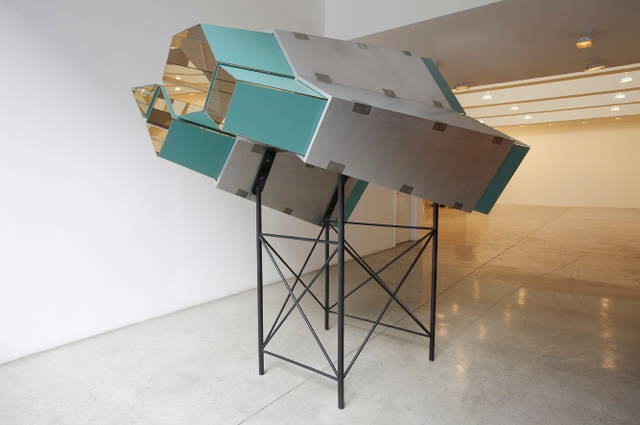 Your plural view, 2011 - Tanya Bonakdar Gallery, New York – 2011 - Photo: Jean Vong