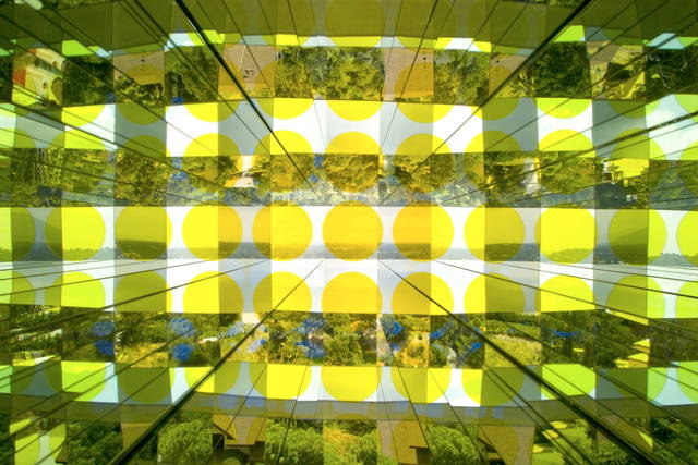 Sunset kaleidoscope, 2005 - Emi Fontana West of Rome, Jamie Residence, Pasadena, California – 2005 - Photo: Fredrik Nilsen