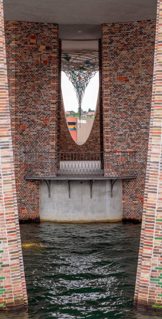 Fjordhvirvel, 2018 (2018) installed in Fjordenhus, 2018 - Vejle, Denmark - Photo: Anders Sune Berg