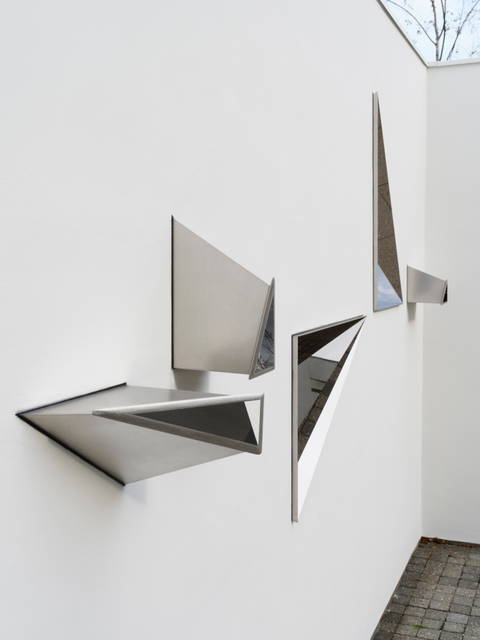 The curious museum wall, 2022 - Esbjerg Kunstmuseum, Denmark – 2022 - Photo: Anders Sune Berg