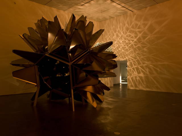 Multiple grotto, 2004 - Museum of Contemporary Art Chicago – 2004 - Photo: Nathan Keay / Courtesy of Museum of Contemporary Art Chicago