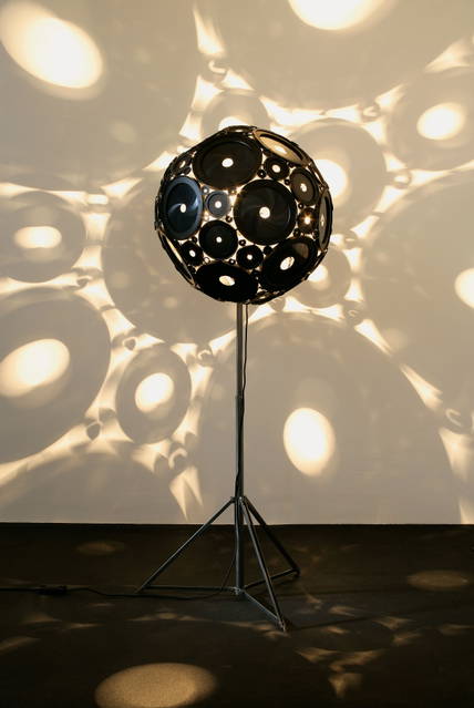Black hole lamp