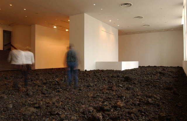 Installation view - Musée d’Art Moderne de la Ville de Paris – 2002 - Photo: Bertrand Huet