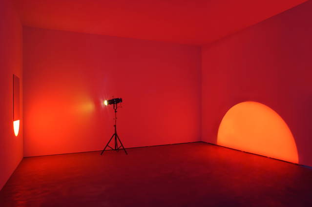 Red window semicircle, 2008 - Studio Olafur Eliasson, Berlin  – 2008 - Photo: Jens Ziehe