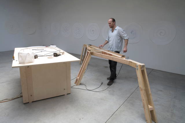 Spatial vibration: string-based instrument, study II, 2008 - Tanya Bonakdar Gallery, New York – 2008 - Photo: Christopher Burke
