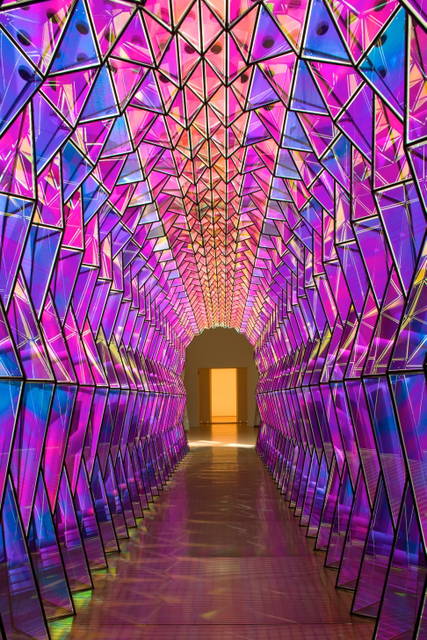 One-way colour tunnel - San Francisco Museum of Modern Art – 2007 - Photo: Ian Reeves / Courtesy of San Francisco Museum of Modern Art