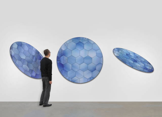 Solar wind sail (blue)