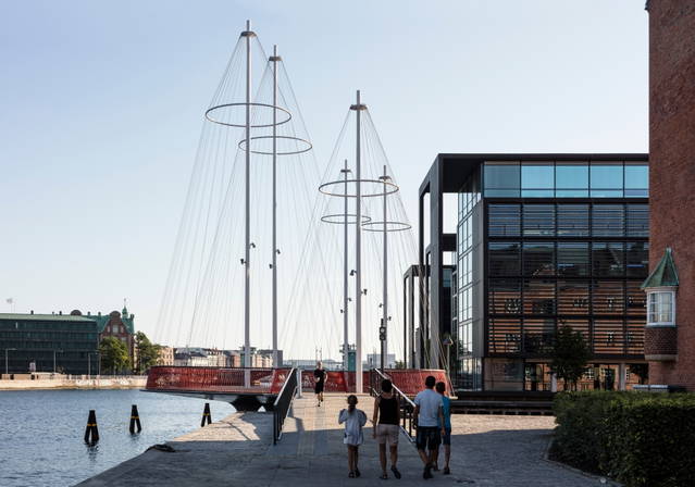 Cirkelbroen, 2015 - Christianshavn Canal, Copenhagen – 2015 - Photo: Anders Sune Berg