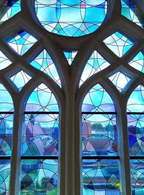 Fenster für bewegtes Licht, 2024. East windows of St. Nicholas’s Cathedral - Greifswald, Germany – 2024 - Photo: Jens Ziehe
