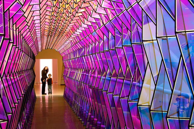 One-way colour tunnel, 2007 - San Francisco Museum of Modern Art – 2007 - Photo: Ian Reeves / Courtesy of San Francisco Museum of Modern Art