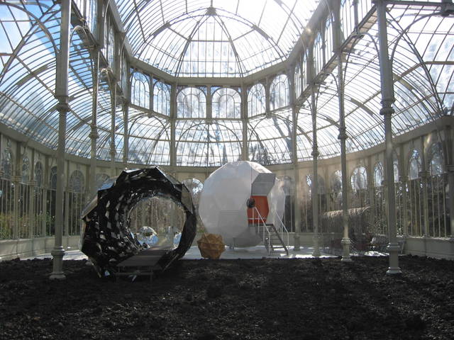 Installation view - Palacio de Cristal, Parque del Retiro, Museo Nacional Centro de Arte Reina Sofia, Madrid – 2003 - Photo: Olafur Eliasson