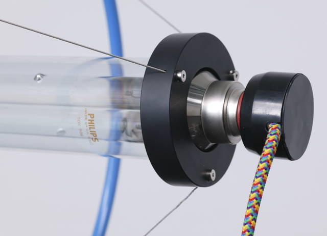 Monofrequency lamp, 2004 - neugerriemschneider, Berlin – 2004 - Photo: Jens Ziehe