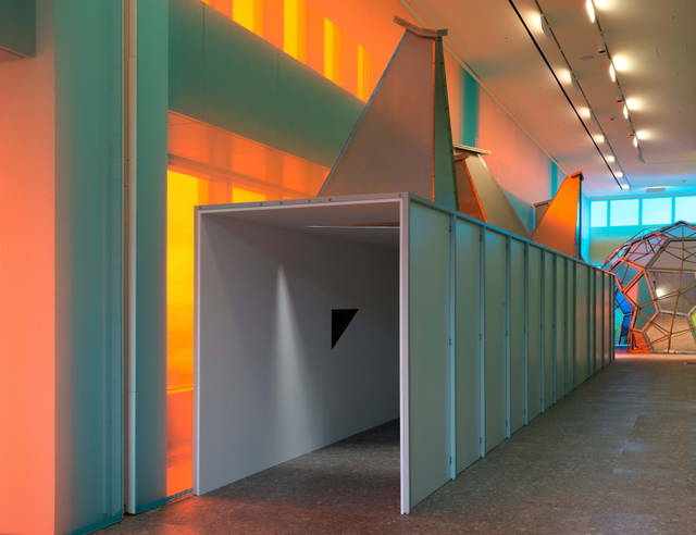 The morning passage, 2021 - Shinsegae Department Store, Daejeon, South Korea – 2021 - Photo: Studio_kdkkdk