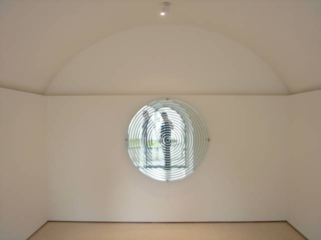 Concentric mirror, 2004 - Kunsthaus Zug, Switzerland – 2004 - Photo: Olafur Eliasson