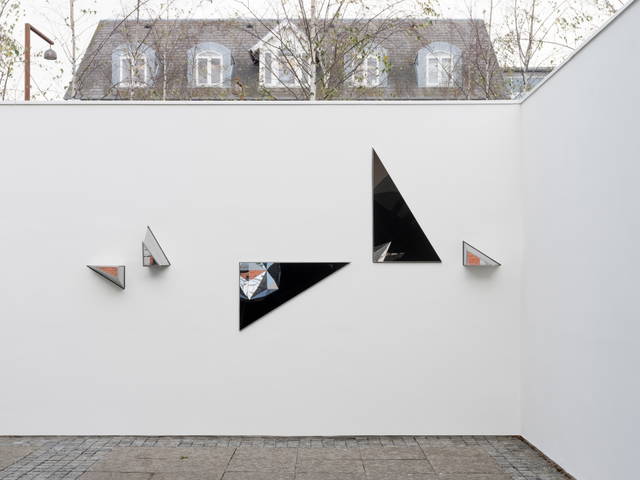 The curious museum wall, 2022 - Esbjerg Kunstmuseum, Denmark – 2022 - Photo: Anders Sune Berg