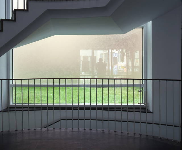 Succession, 1998 - Frankfurter Kunstverein, Germany – 1999 - Photo: Katrin Schilling