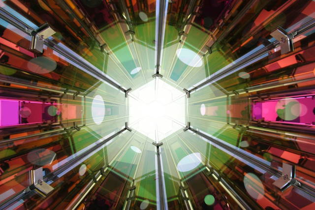 Red green kaleidoscope, 2004 - neugerriemschneider, Berlin – 2004 - Photo: Jens Ziehe