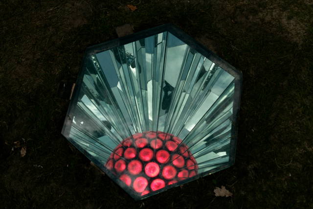 Earth kaleidoscope, 2006 - Anstoss, Haus am Waldsee, Berlin – 2006 - Photo: Frank Haugwitz / Studio Olafur Eliasson