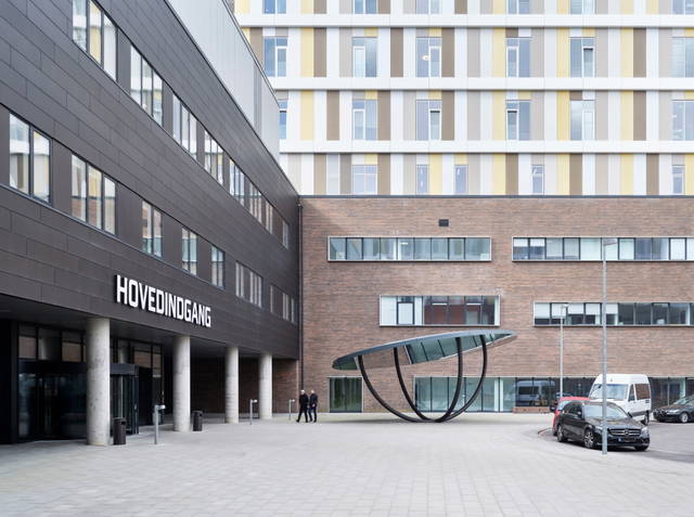 Det lyttende spejl, 2021 - Regionshospitalet Gødstrup, Herning, Denmark – 2022 - Photo: Anders Sune Berg