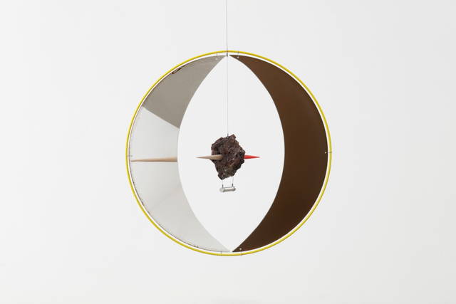 Mediating lava compass