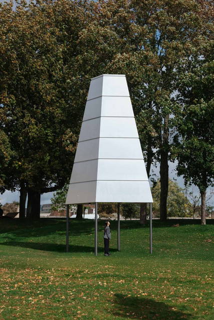 Votre vue amplifiée (Your amplified view), 2025 - Le Château de Caen, France – 2025 - Photo: C. Schuhmann