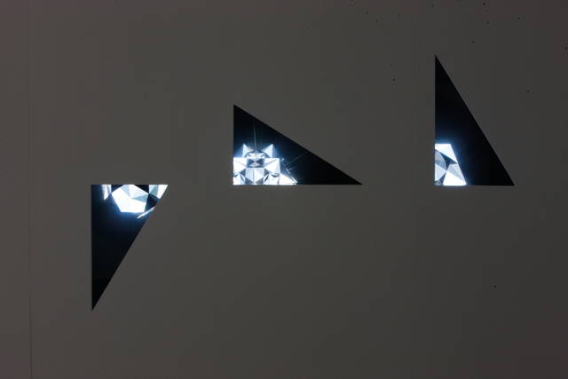 When love is not enough wall, 2007 - 21st Century Museum of Contemporary Art, Kanazawa, Japan – 2009 - Photo: Studio Olafur Eliasson