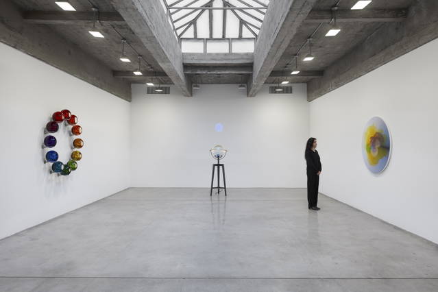 Installation view of: Olafur Eliasson: Your ocular relief - Tanya Bonakdar Gallery, New York – 2021 - Photo: Tom Powel Imaging