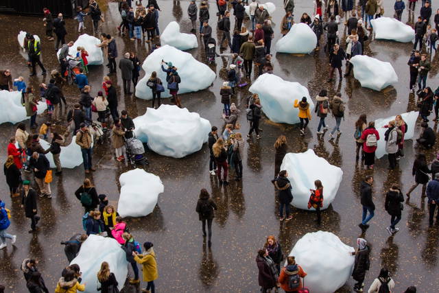 Ice Watch, 2014 - Bankside, outside Tate Modern, London – 2018 - Photo: Charlie Forgham-Bailey