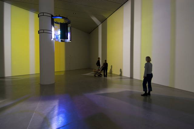 We only meet when we move, 2004 - ARoS Aarhus Kunstmuseum, Denmark – 2004 - Photo: Poul Pedersen