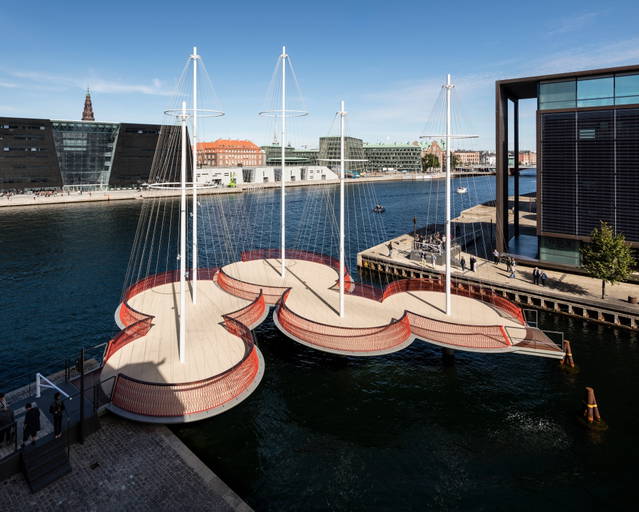 Cirkelbroen, 2015 - Christianshavn Canal, Copenhagen – 2015 - Photo: Anders Sune Berg
