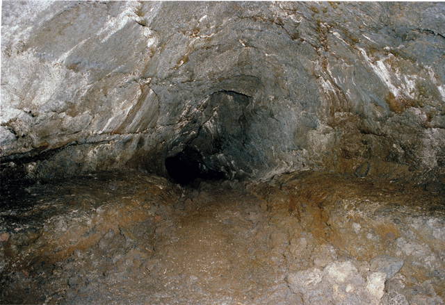 The cave series, looking in, 1998, single print